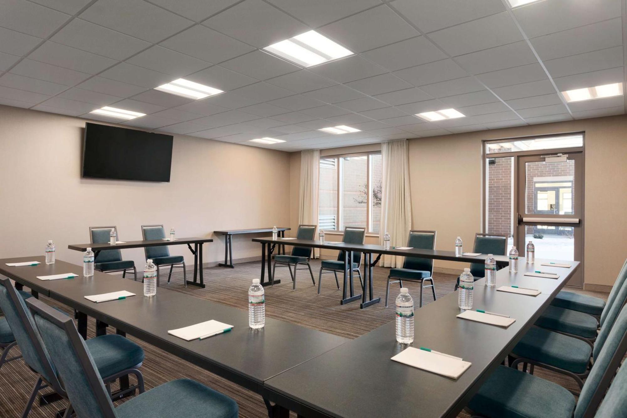 Homewood Suites By Hilton Syracuse - Carrier Circle Іст-Сіракуз Екстер'єр фото